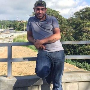 Meet your Posher, Haron